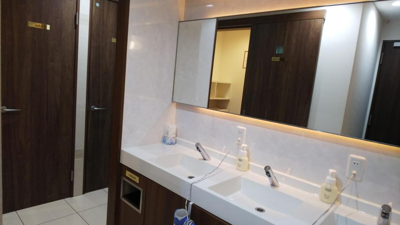 Kobe Capsule Hotel Seki Екстериор снимка